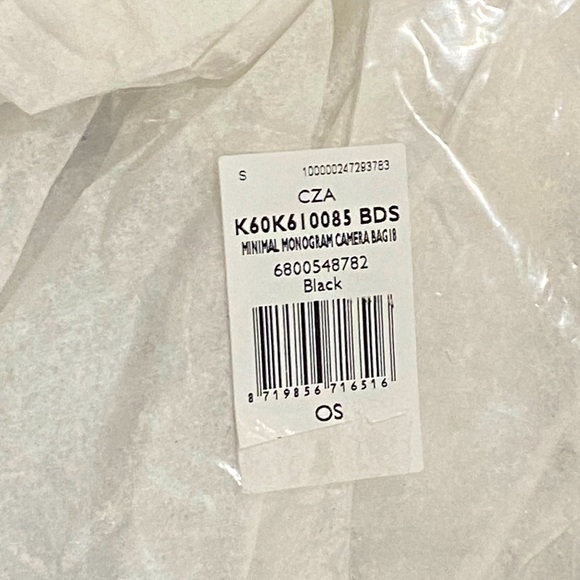 Calvin Klein Crossbody Camera Black Bag - Picture 3 of 5